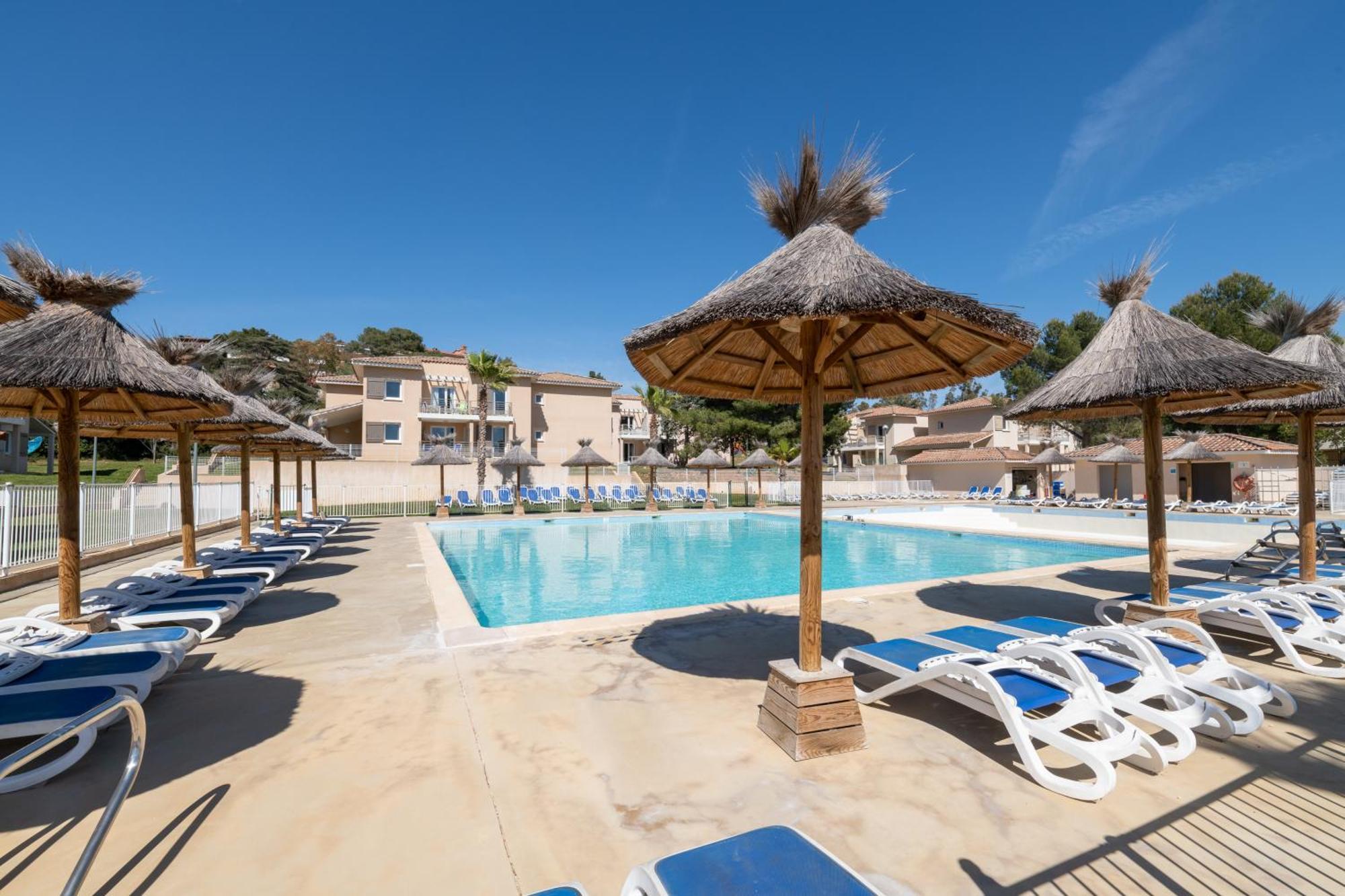 Plages De Sable Fin, Piscine, Hammam, Tennis Lesclesdenicole Ла Лонд-ле-Мор Екстериор снимка